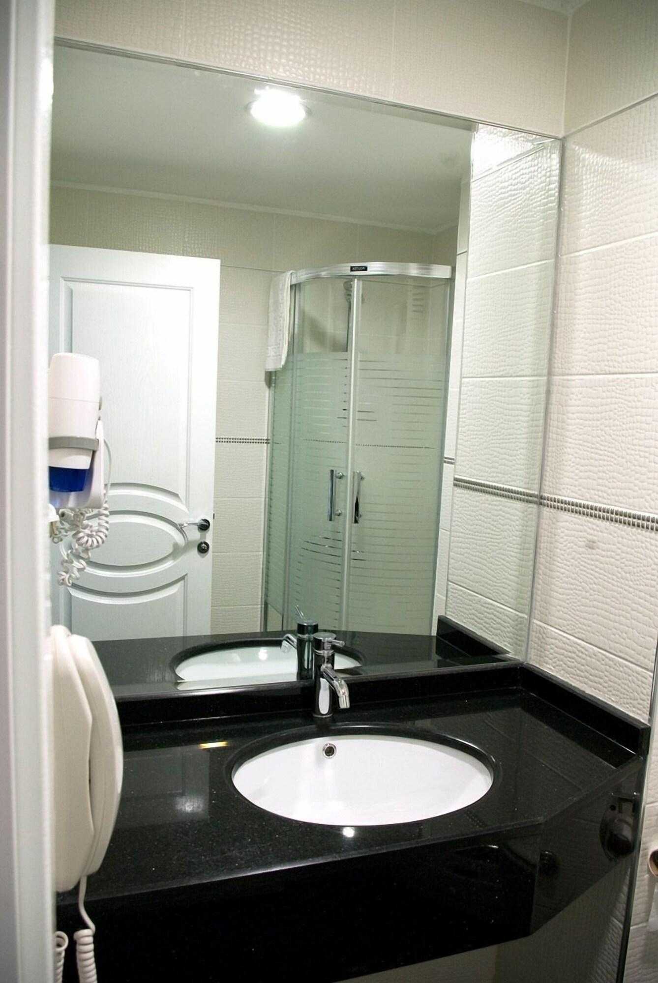Blue Marine Hotel Sekerpinari Екстериор снимка