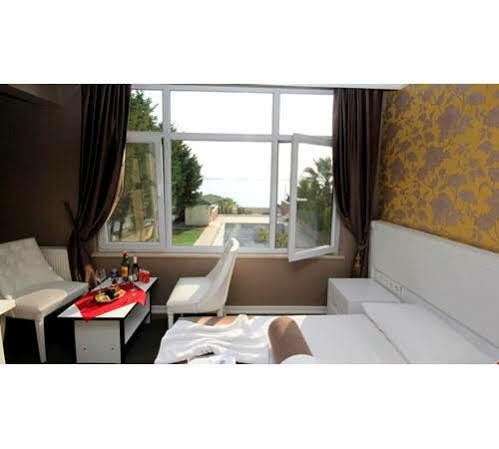 Blue Marine Hotel Sekerpinari Екстериор снимка
