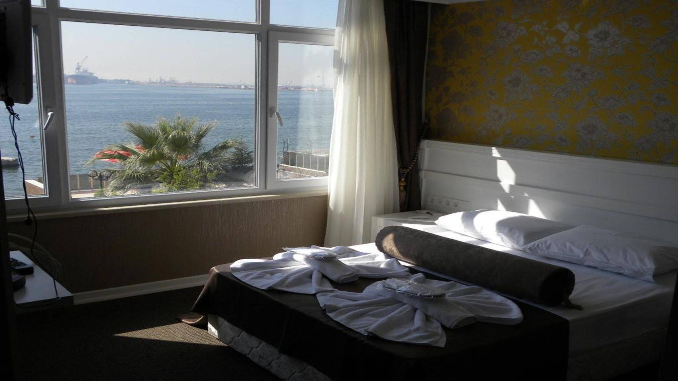 Blue Marine Hotel Sekerpinari Екстериор снимка
